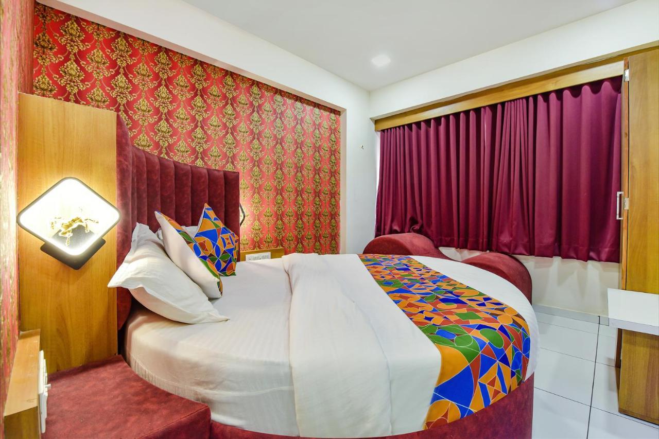 Fabhotel New York Watuwa 外观 照片