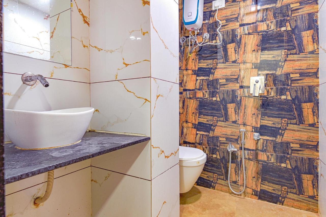 Fabhotel New York Watuwa 外观 照片