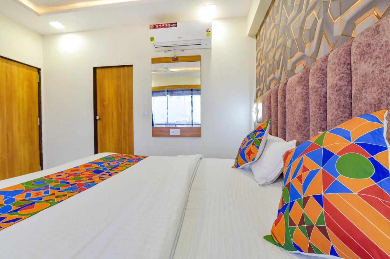 Fabhotel New York Watuwa 外观 照片