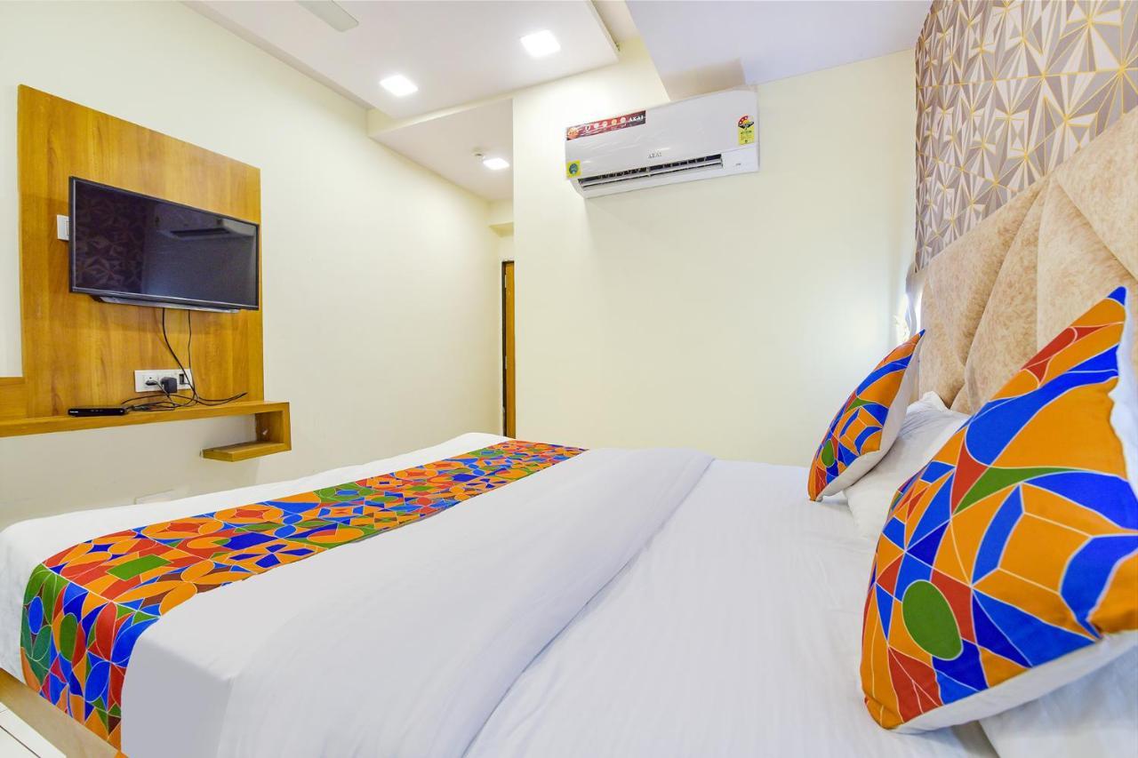 Fabhotel New York Watuwa 外观 照片